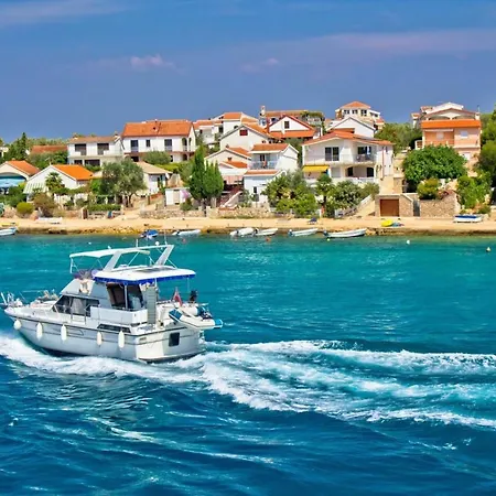Prázdninový dům Robinson In With Seaview, Terrace